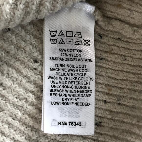 Ruby Moon V-neck soft sweater light cream Large - Picture 6 of 10